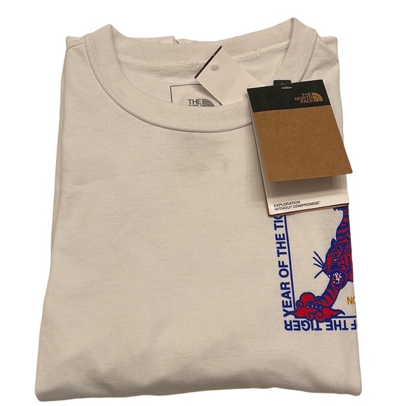 The North Face Men’s Long-Sleeve Shirt - Picture 10 of 10